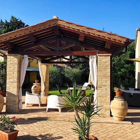 Il Cortile Delle Rose Holiday House ペルージャ エクステリア 写真