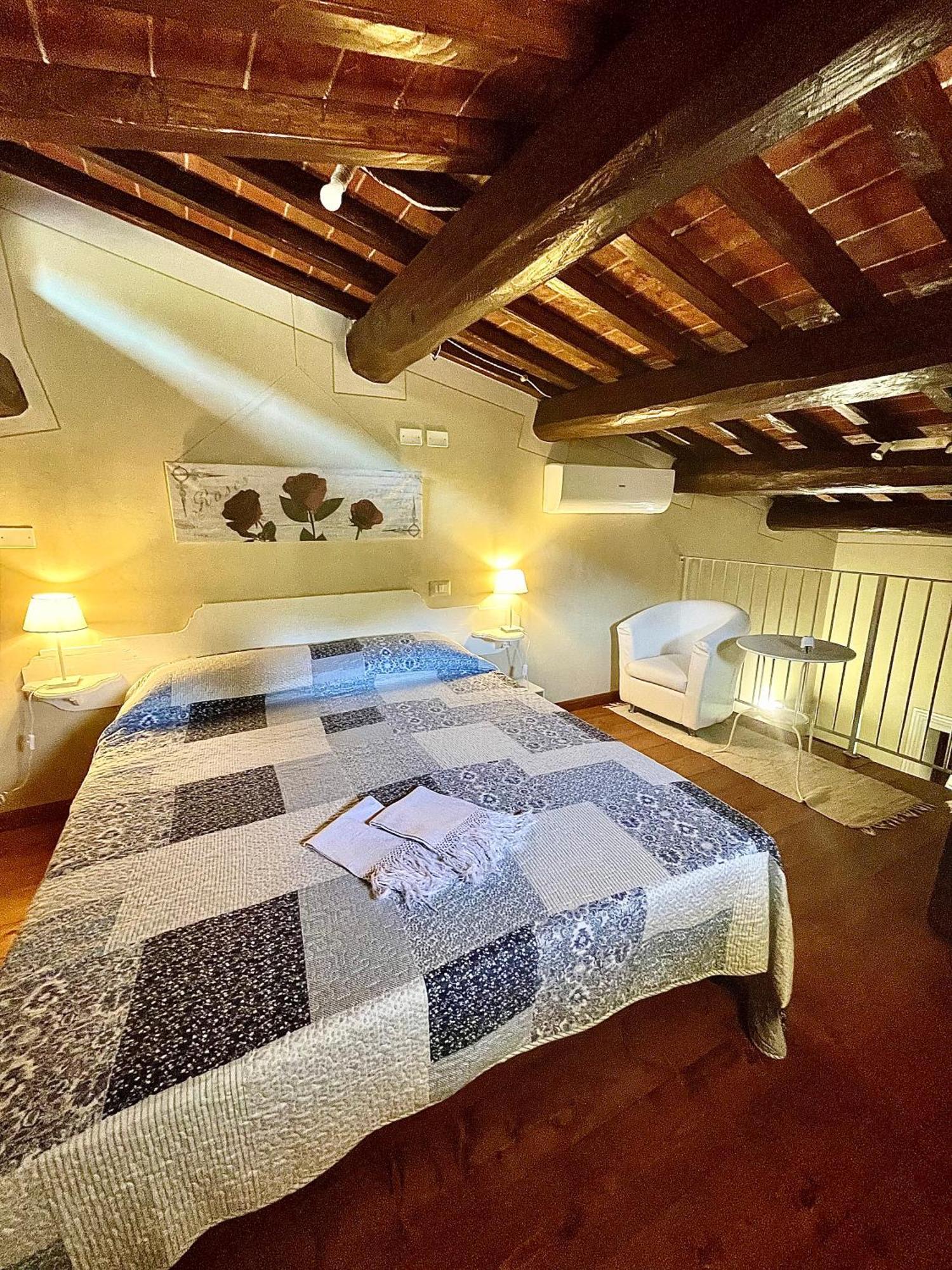 Il Cortile Delle Rose Holiday House ペルージャ エクステリア 写真